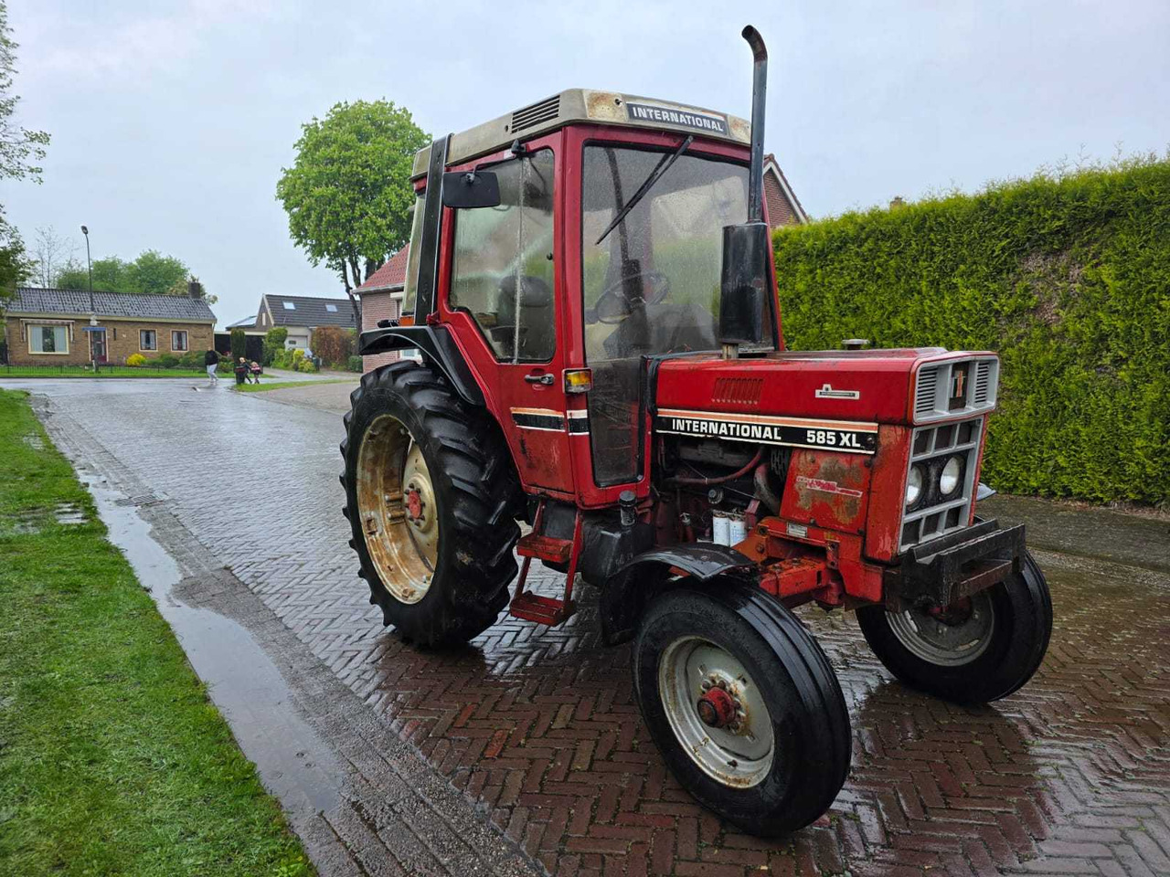 Case international 585XL - Trator: foto 3 Case international 585XL - Trator: foto 3