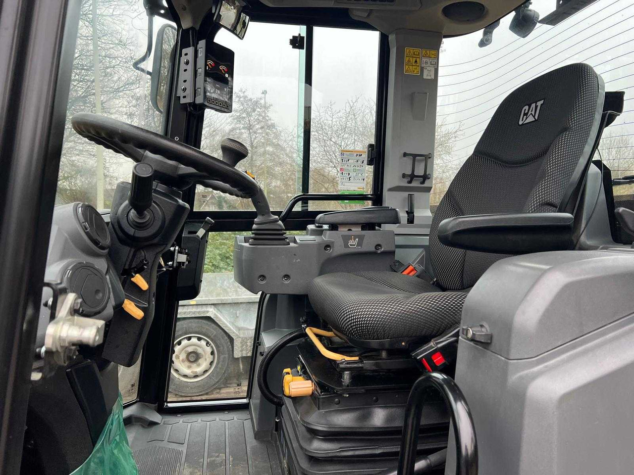 Pá carregadora de rodas Caterpillar 906: foto 9