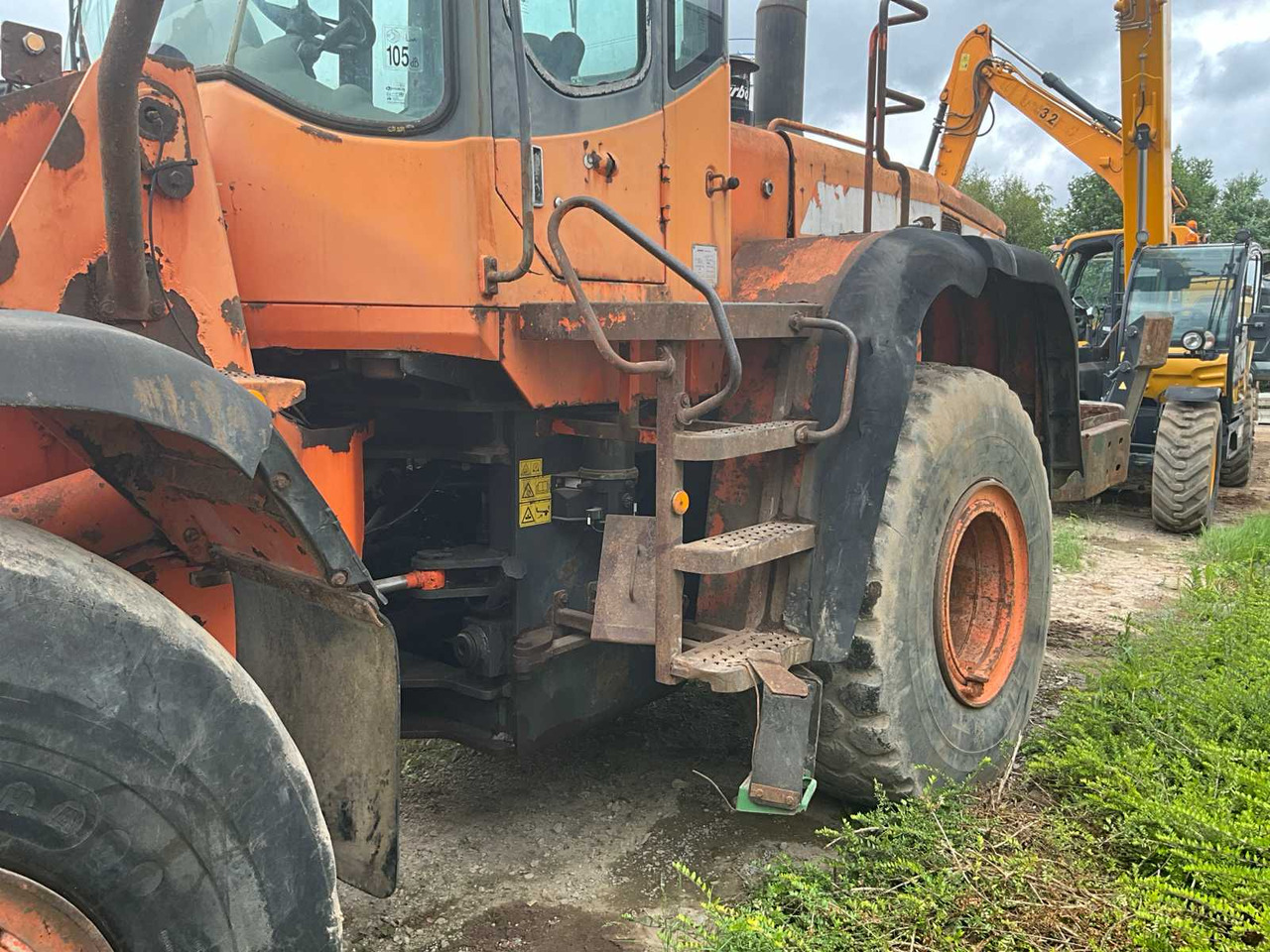 DOOSAN DL300 - Pá carregadora de rodas: foto 5 DOOSAN DL300 - Pá carregadora de rodas: foto 5