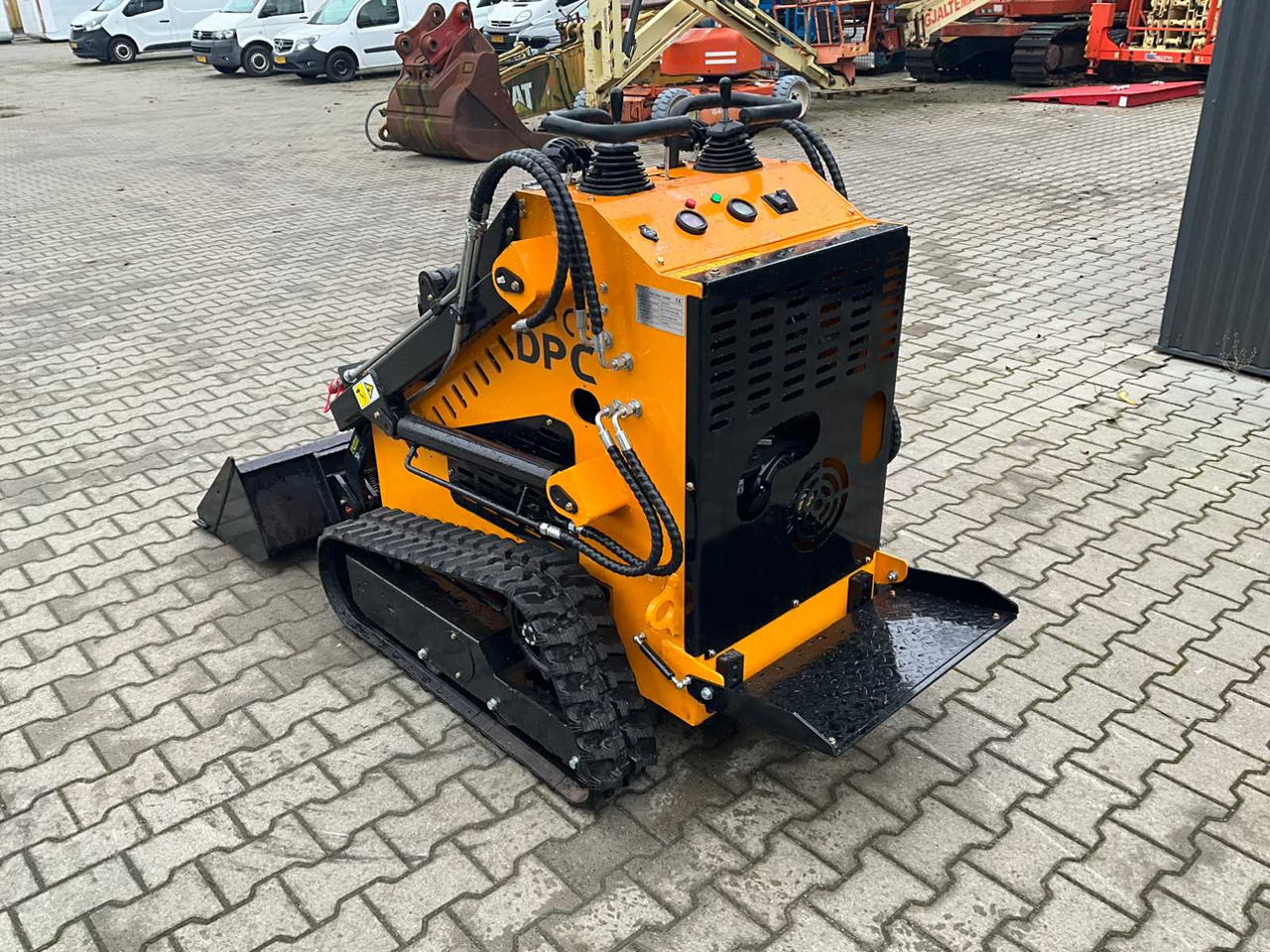 Mini pá carregadora DPC HT-320: foto 6