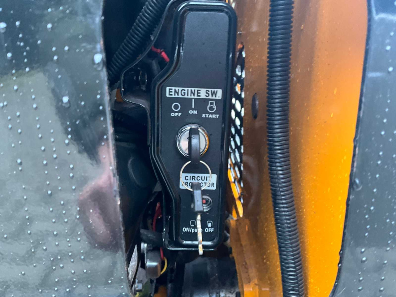 Mini pá carregadora DPC HT-320: foto 23