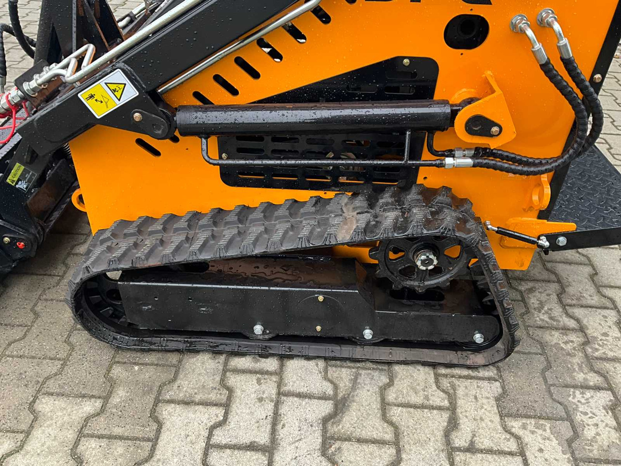 Mini pá carregadora DPC HT-320: foto 14