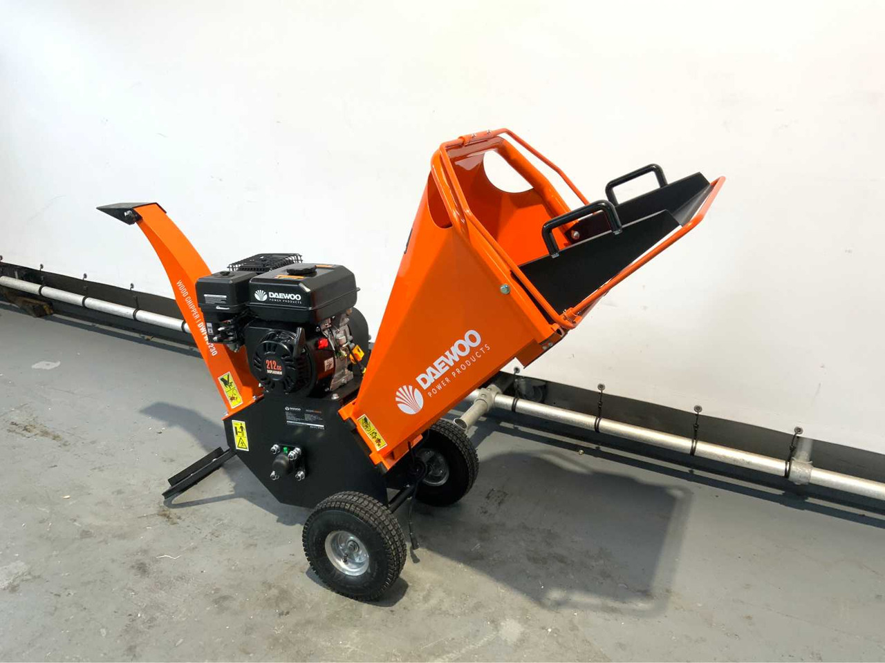 Daewoo DWFWC230 - Estilhaçadora de madeira: foto 4 Daewoo DWFWC230 - Estilhaçadora de madeira: foto 4