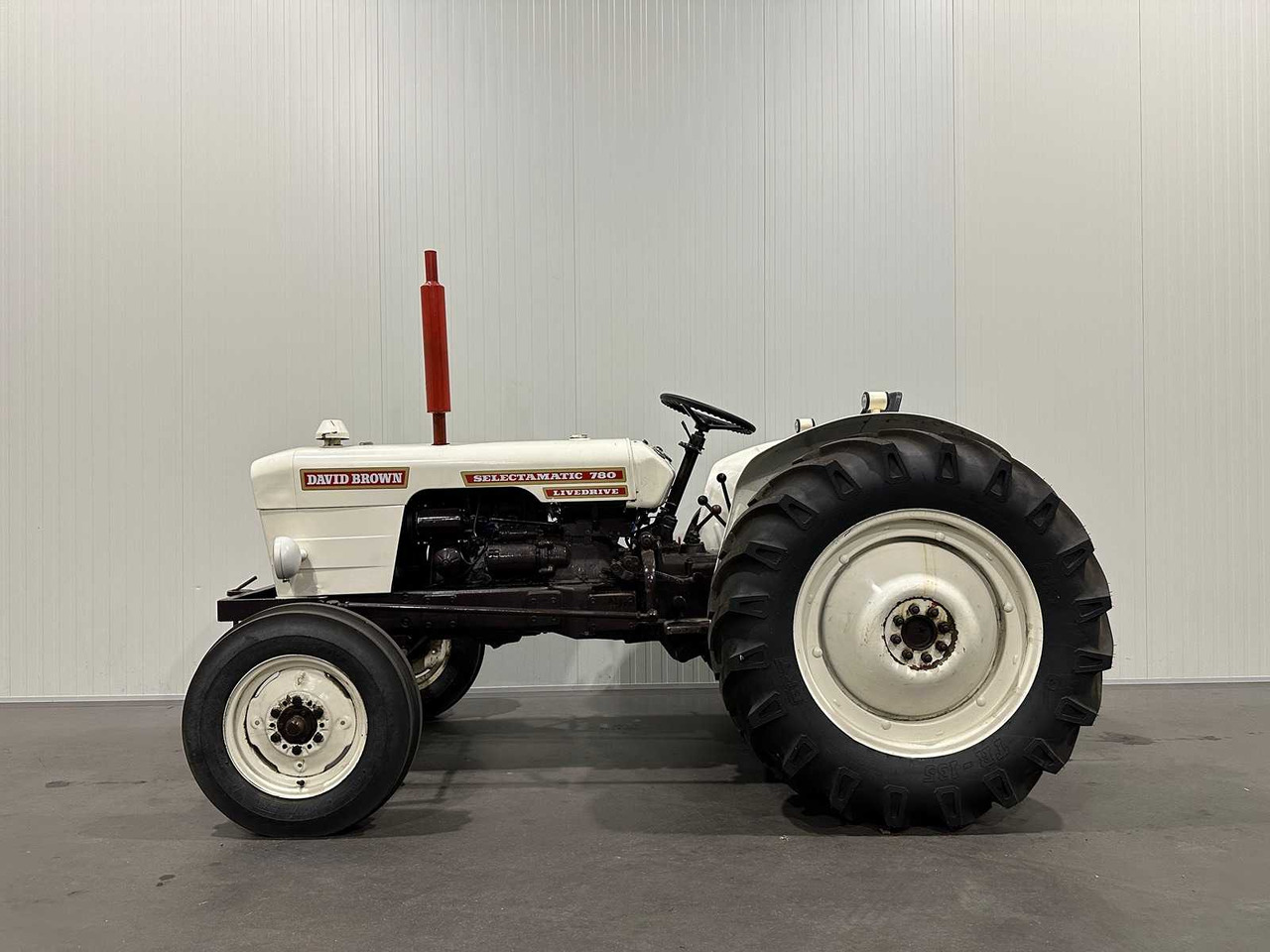 David Brown 780 SELECTAMATIC LIVEDRIVE - Trator: foto 2 David Brown 780 SELECTAMATIC LIVEDRIVE - Trator: foto 2