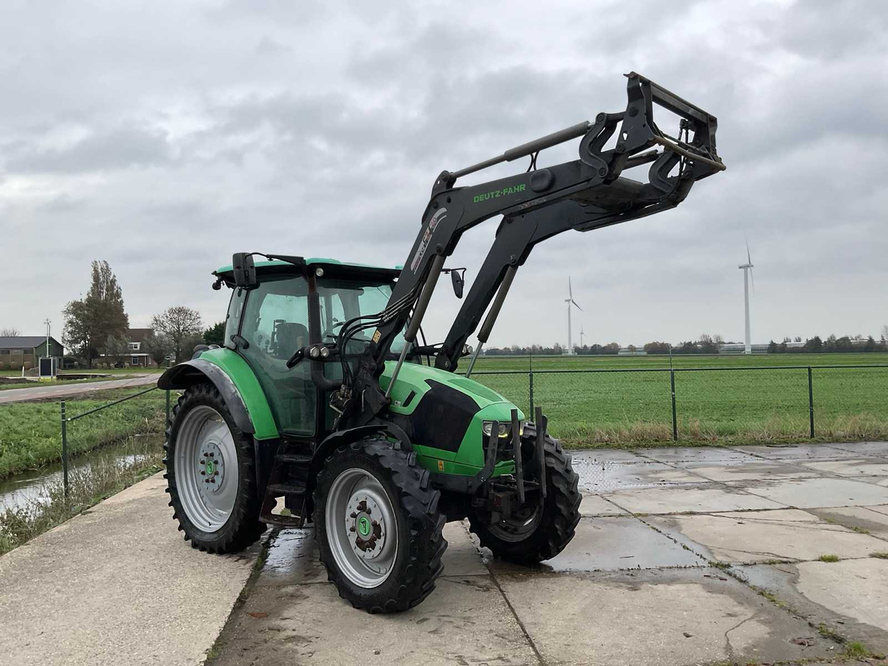 Deutz-Fahr 2014 DEUTZ-FAHR AGROTRON 5120 FOUR WHEEL DRIVE FARM TRACTOR - Trator: foto 4 Deutz-Fahr 2014 DEUTZ-FAHR AGROTRON 5120 FOUR WHEEL DRIVE FARM TRACTOR - Trator: foto 4