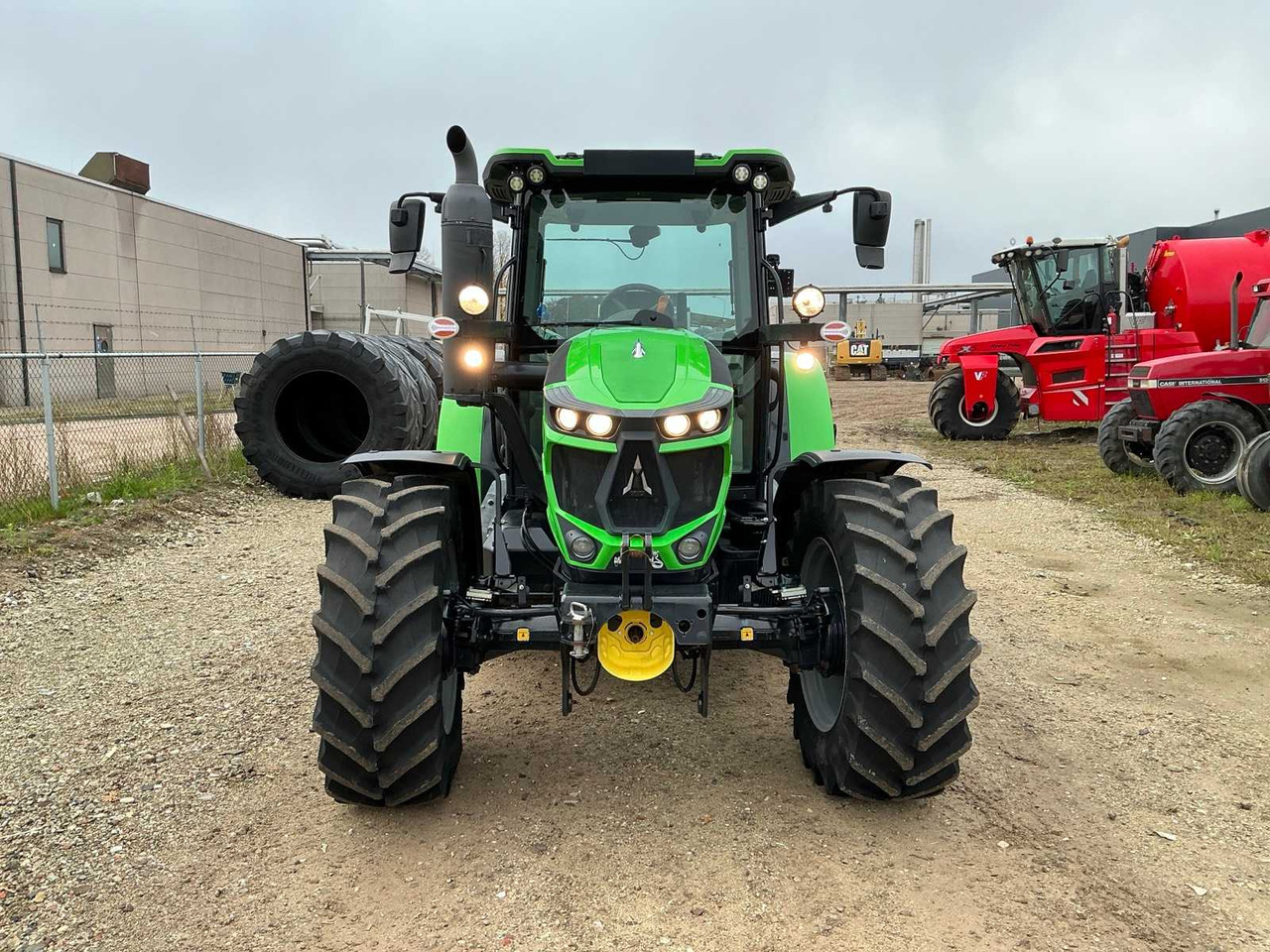 Deutz-Fahr 6115C - Trator: foto 3 Deutz-Fahr 6115C - Trator: foto 3