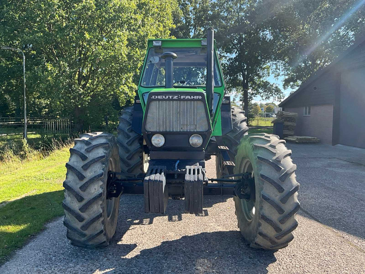 Deutz-Fahr DX 6.50 - Trator: foto 3 Deutz-Fahr DX 6.50 - Trator: foto 3