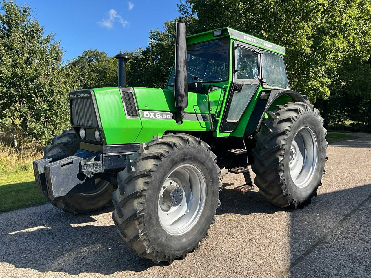 Deutz-Fahr DX 6.50 - Trator: foto 1 Deutz-Fahr DX 6.50 - Trator: foto 1