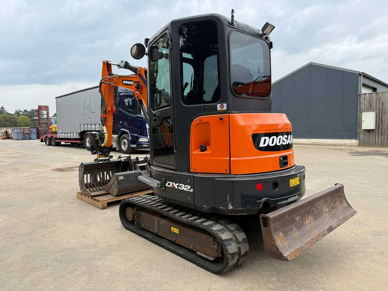 Doosan DX32Z - Escavadora de rastos: foto 5 Doosan DX32Z - Escavadora de rastos: foto 5