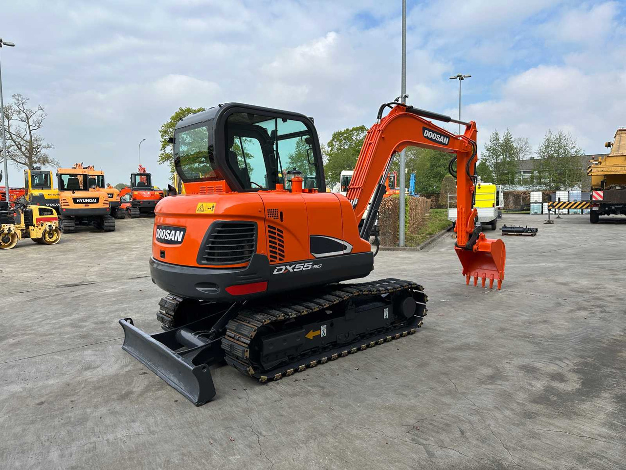 Doosan DX55-9C - Escavadora de rastos: foto 4 Doosan DX55-9C - Escavadora de rastos: foto 4
