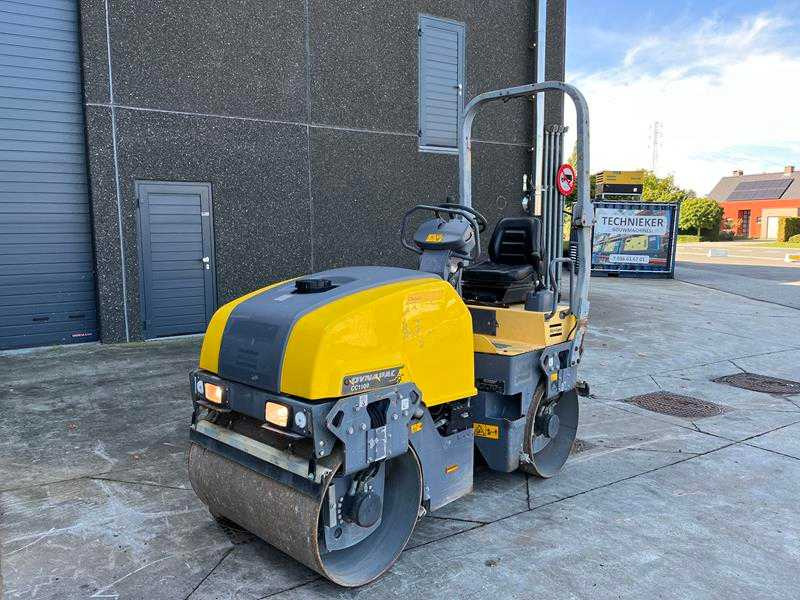 Dynapac CC1100 - Compactador de asfalto: foto 2 Dynapac CC1100 - Compactador de asfalto: foto 2