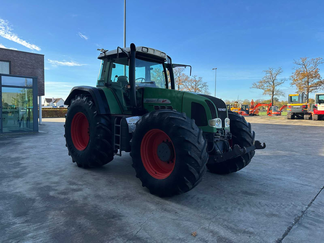 FENDT - 2002 - 926 - FOUR-WHEEL DRIVE AGRICULTURAL TRACTOR - Trator: foto 3 FENDT - 2002 - 926 - FOUR-WHEEL DRIVE AGRICULTURAL TRACTOR - Trator: foto 3