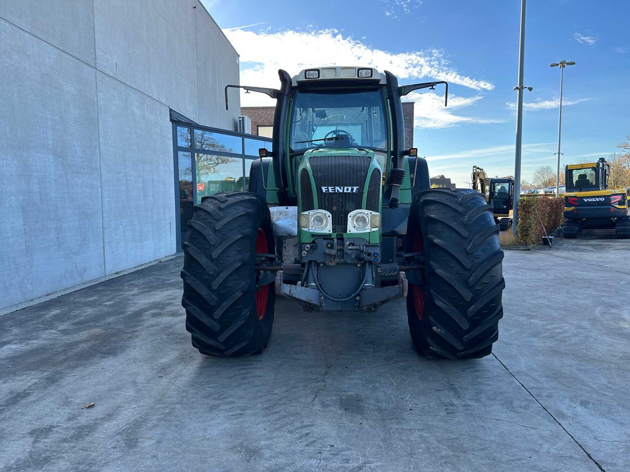 FENDT - 2002 - 926 - FOUR-WHEEL DRIVE AGRICULTURAL TRACTOR - Trator: foto 2 FENDT - 2002 - 926 - FOUR-WHEEL DRIVE AGRICULTURAL TRACTOR - Trator: foto 2