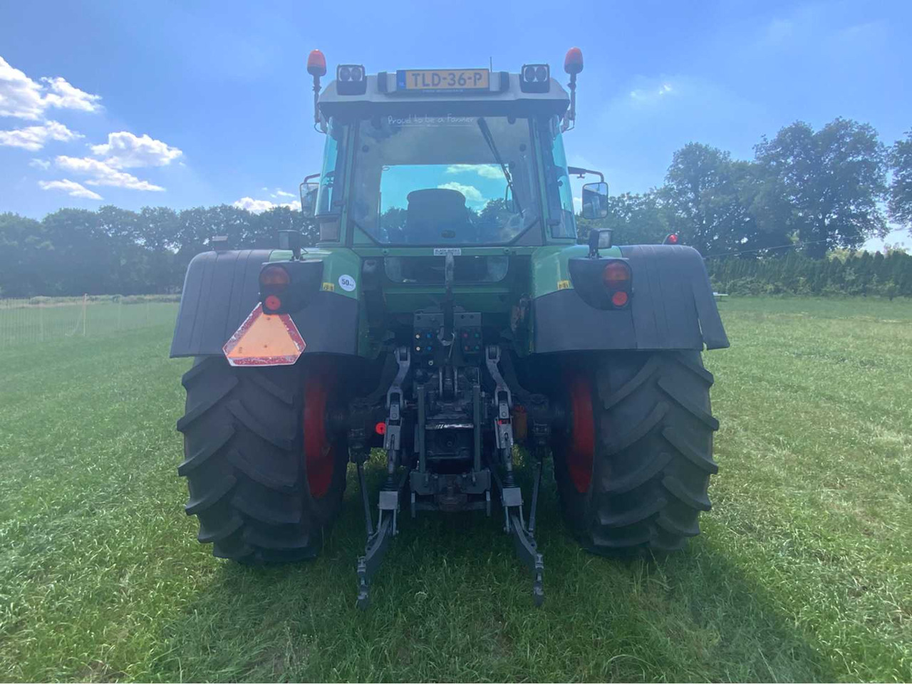 Fendt 411 Vario TMS Com 3 - Trator: foto 5 Fendt 411 Vario TMS Com 3 - Trator: foto 5