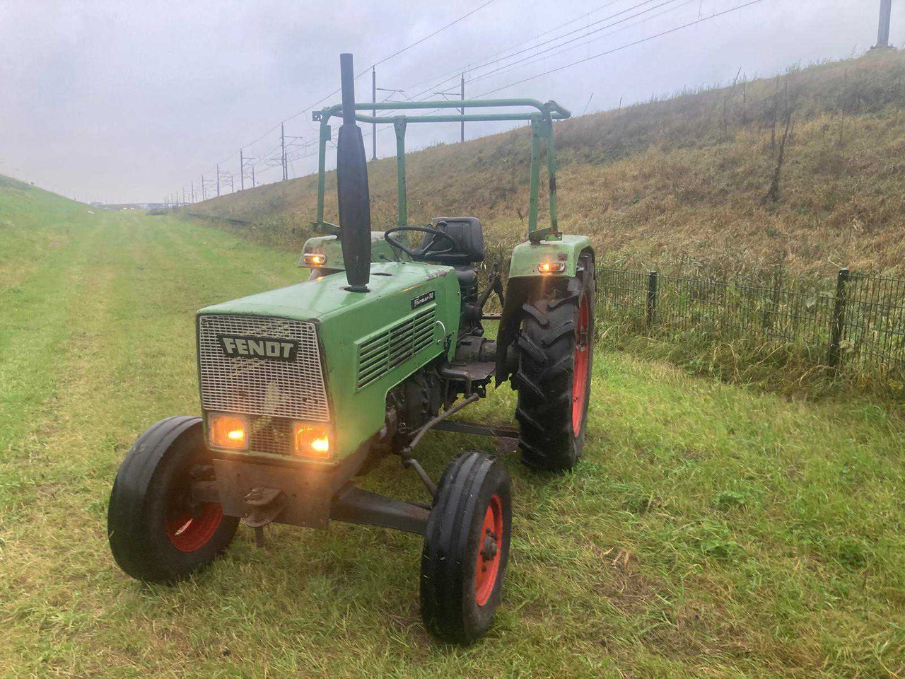 Fendt Farmer 102 - Trator: foto 2 Fendt Farmer 102 - Trator: foto 2