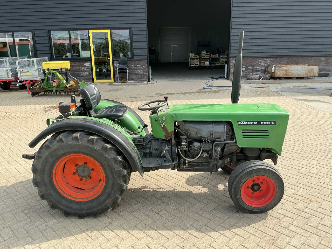 Fendt Farmer 200V - Mini trator: foto 4 Fendt Farmer 200V - Mini trator: foto 4