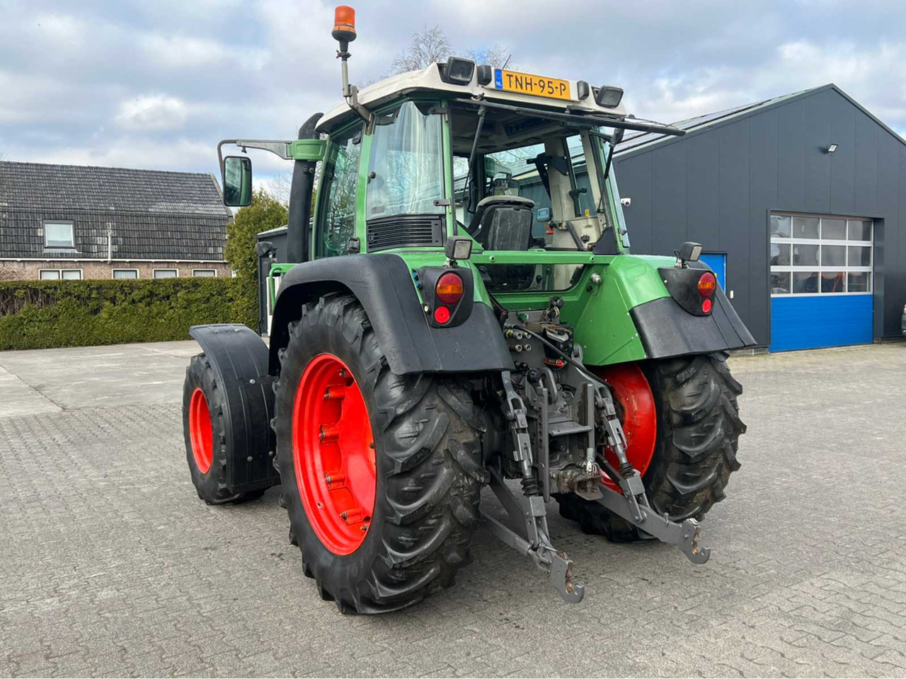 Fendt Farmer 410 - Trator: foto 2 Fendt Farmer 410 - Trator: foto 2