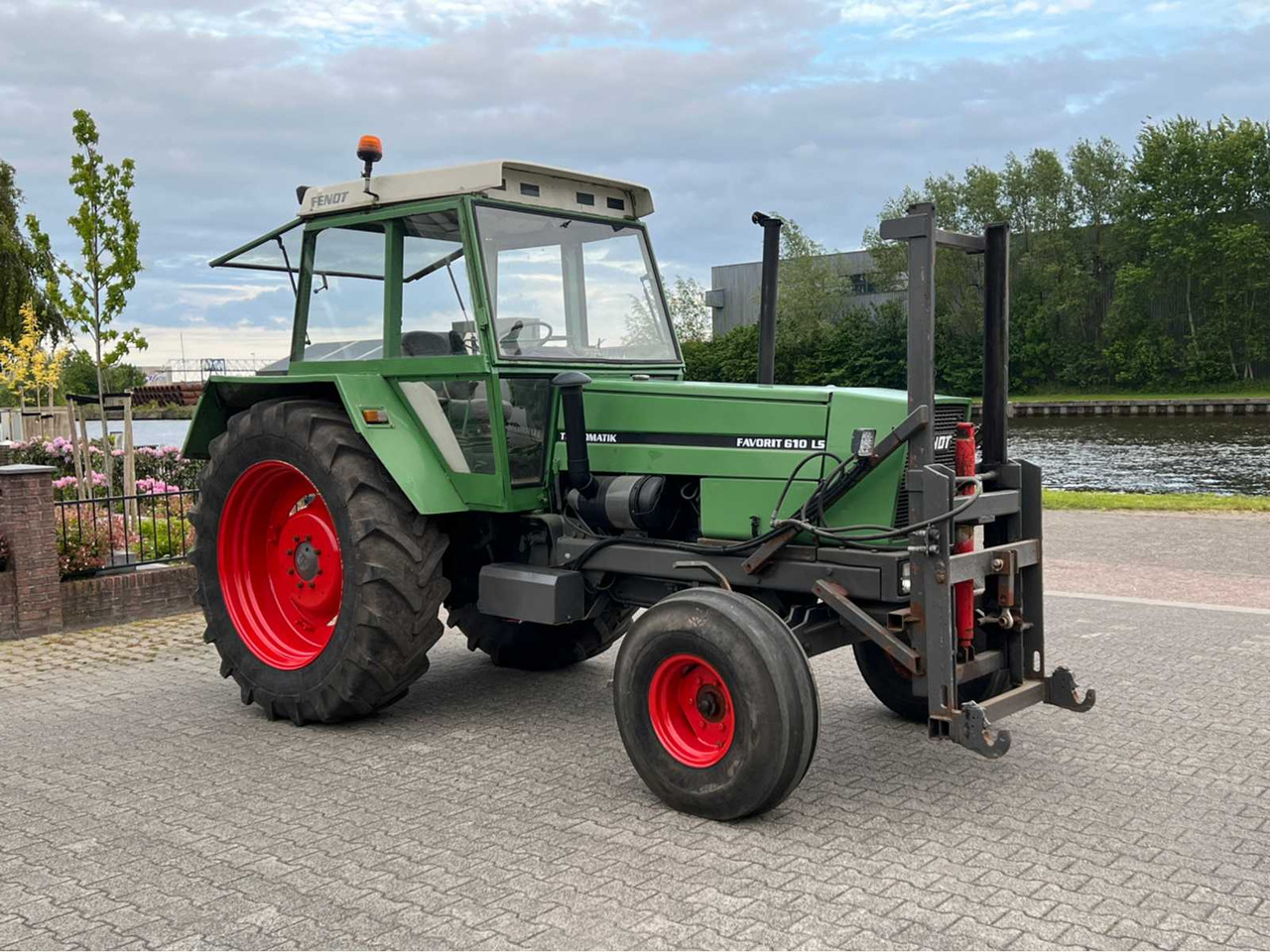 Fendt Favorit 610 LS - Trator: foto 2 Fendt Favorit 610 LS - Trator: foto 2