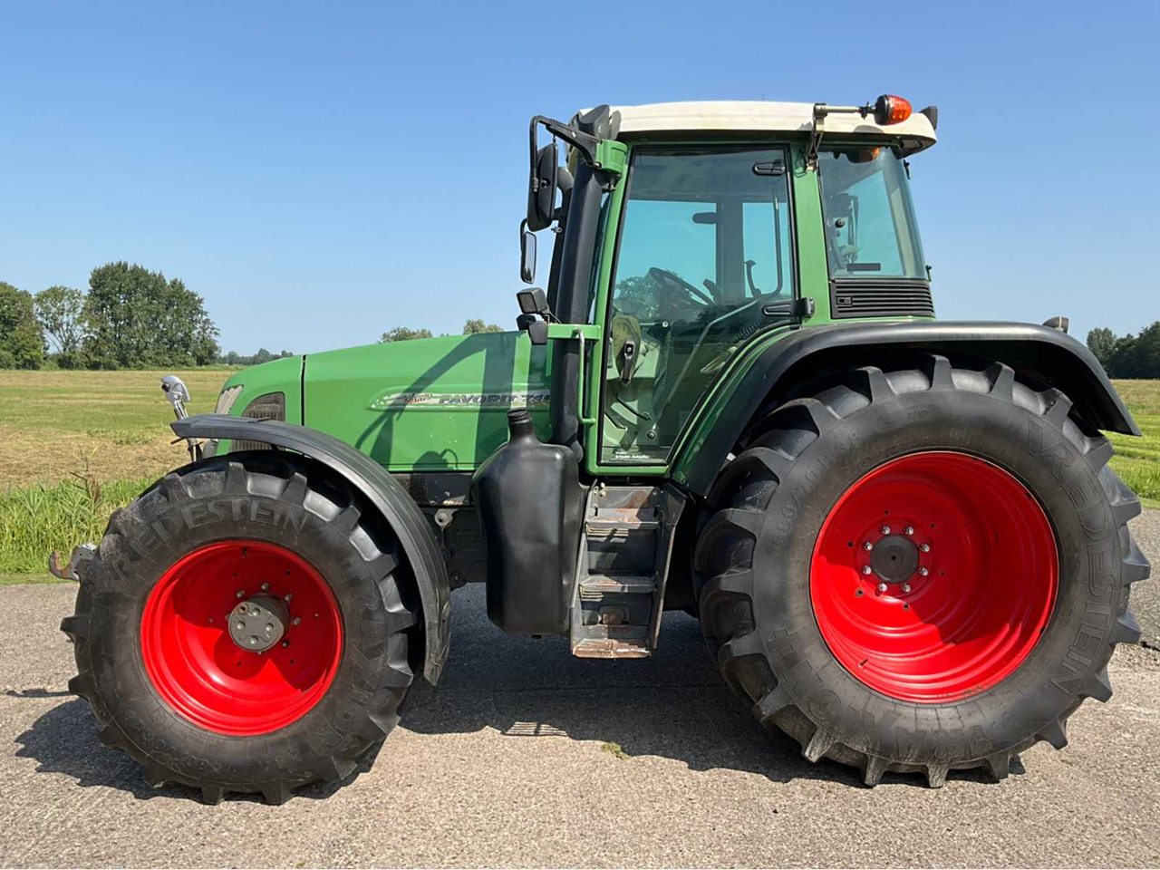 Fendt Favorit 716 Vario - Trator: foto 5 Fendt Favorit 716 Vario - Trator: foto 5