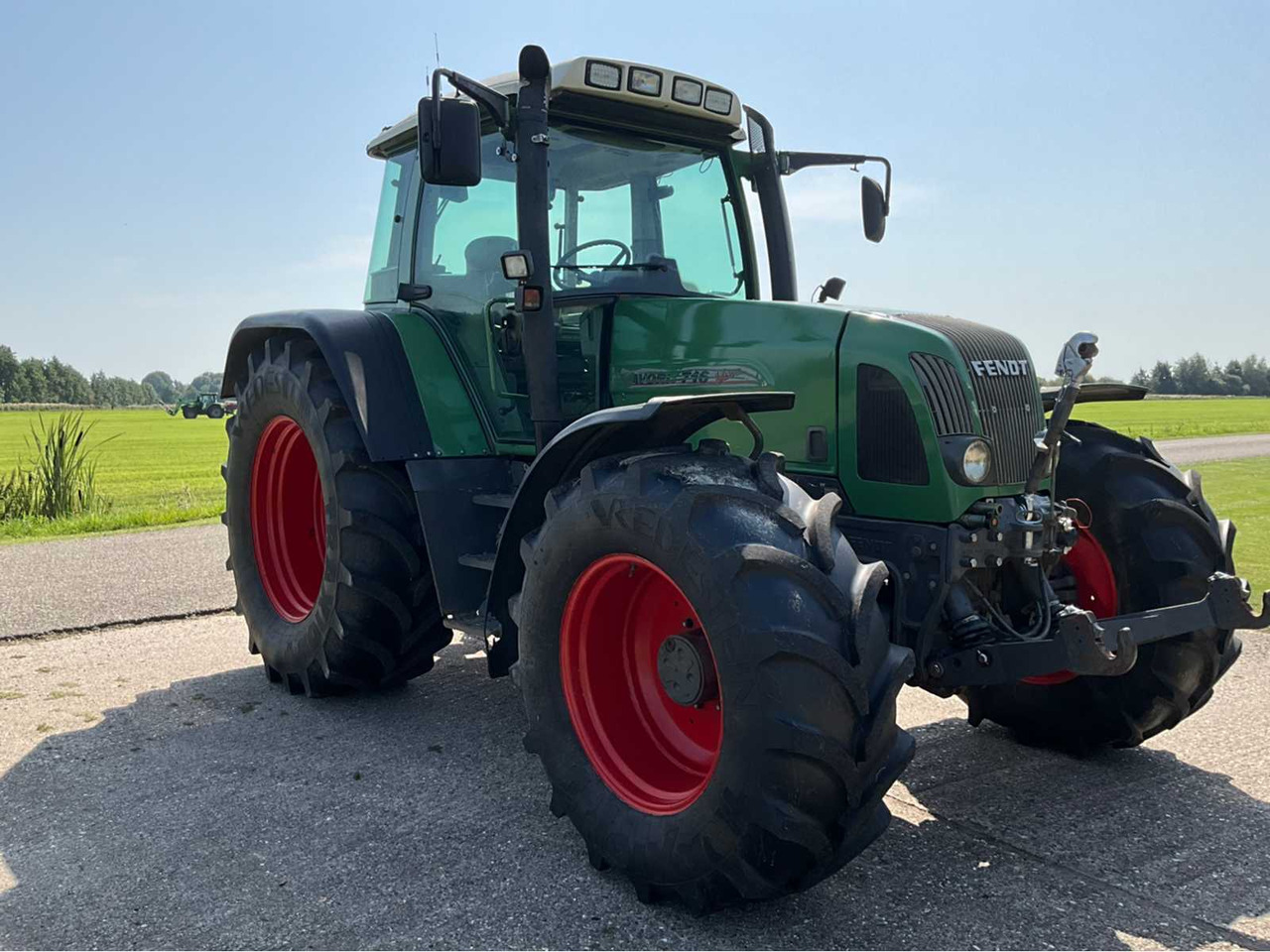 Fendt Favorit 716 Vario - Trator: foto 4 Fendt Favorit 716 Vario - Trator: foto 4
