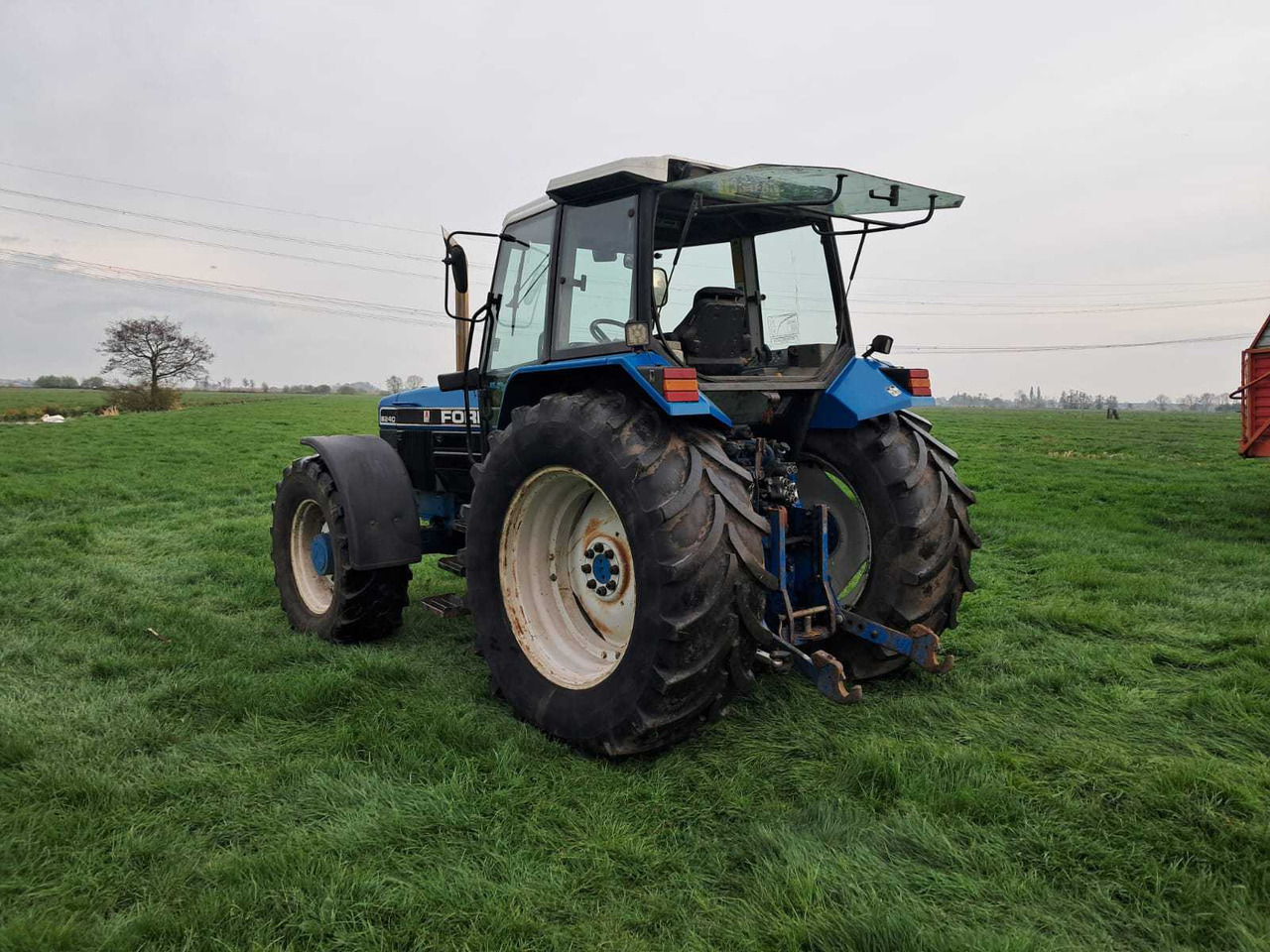 Ford - Trator: foto 4 Ford - Trator: foto 4