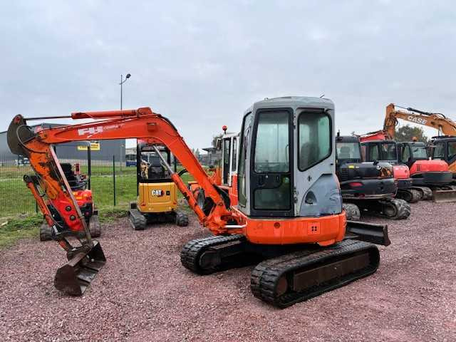 HITACHI EX 50-U MINI CRAWLER EXCAVATOR 4.6 TONS - Mini escavadeira: foto 1 HITACHI EX 50-U MINI CRAWLER EXCAVATOR 4.6 TONS - Mini escavadeira: foto 1