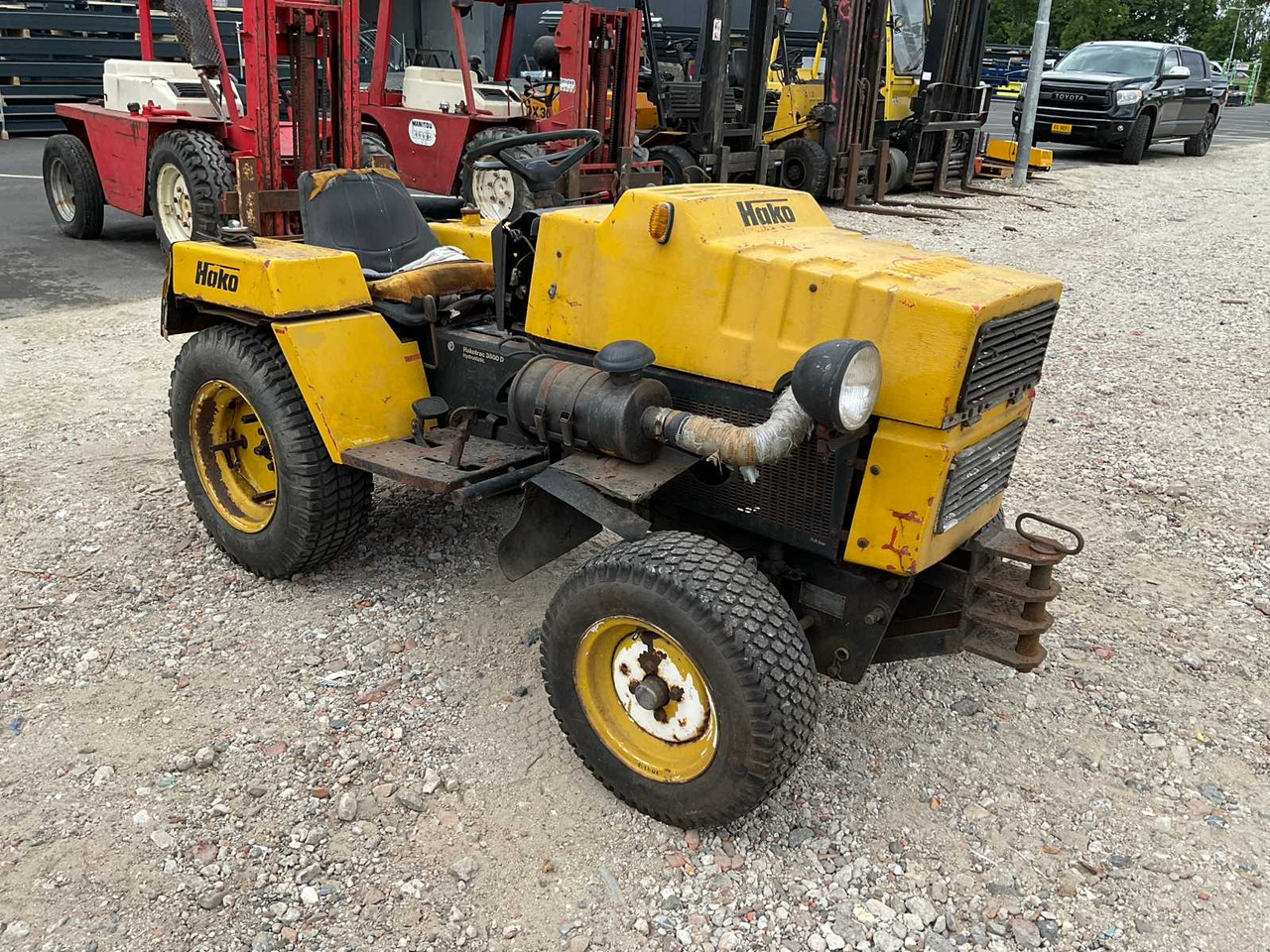 Hakotrac 3800 D - Mini trator: foto 4 Hakotrac 3800 D - Mini trator: foto 4