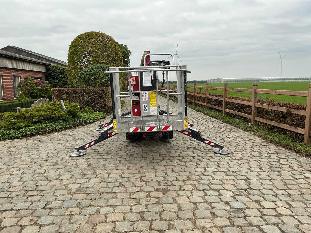 Hinowa GL14.70 - Plataforma aérea: foto 4 Hinowa GL14.70 - Plataforma aérea: foto 4