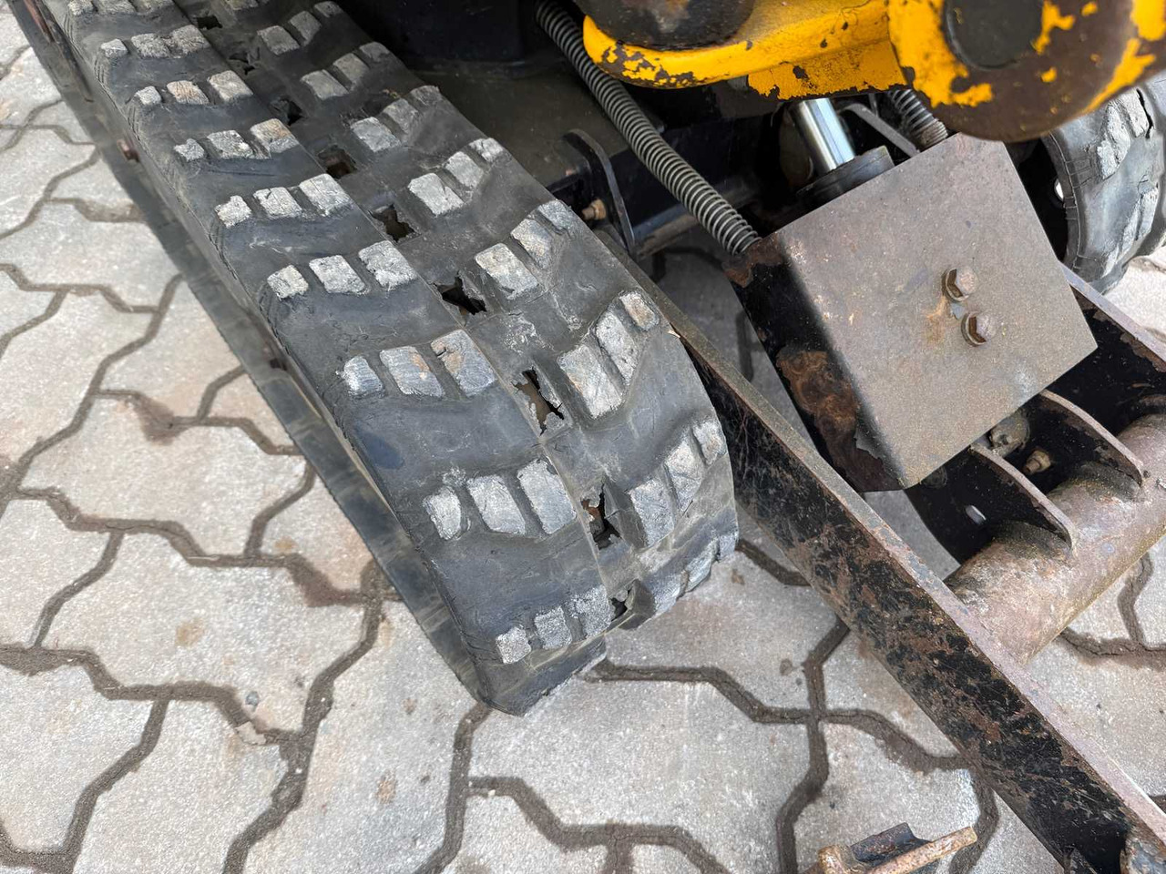 Mini escavadeira JCB - 8008 CTS - 2021 - MINI EXCAVATOR: foto 15