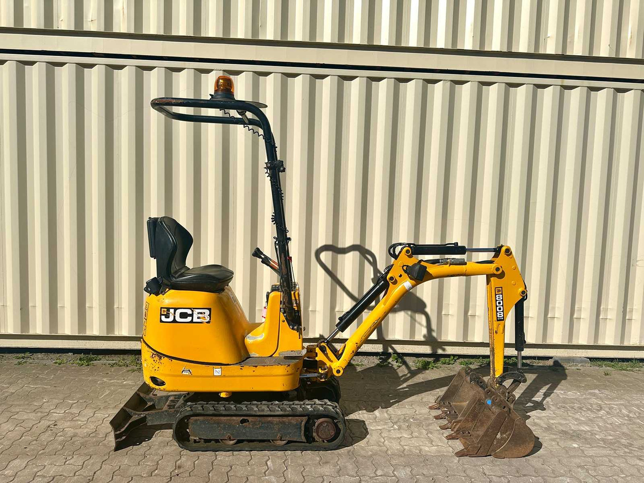 JCB 8008 CTS - 3 x Löffel - Mini escavadeira: foto 4 JCB 8008 CTS - 3 x Löffel - Mini escavadeira: foto 4