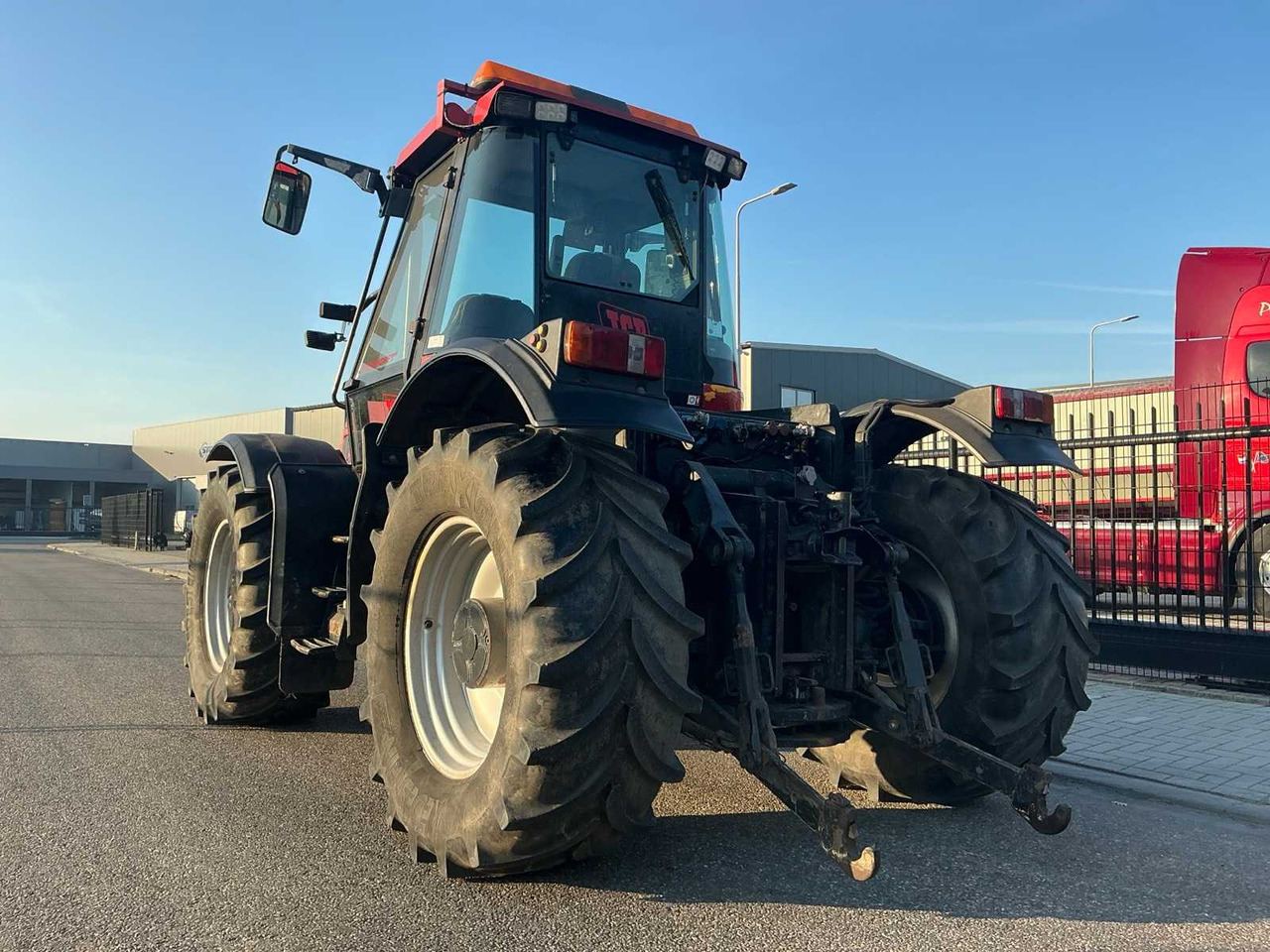 JCB Fastrac 2135 4WS - Trator: foto 3 JCB Fastrac 2135 4WS - Trator: foto 3