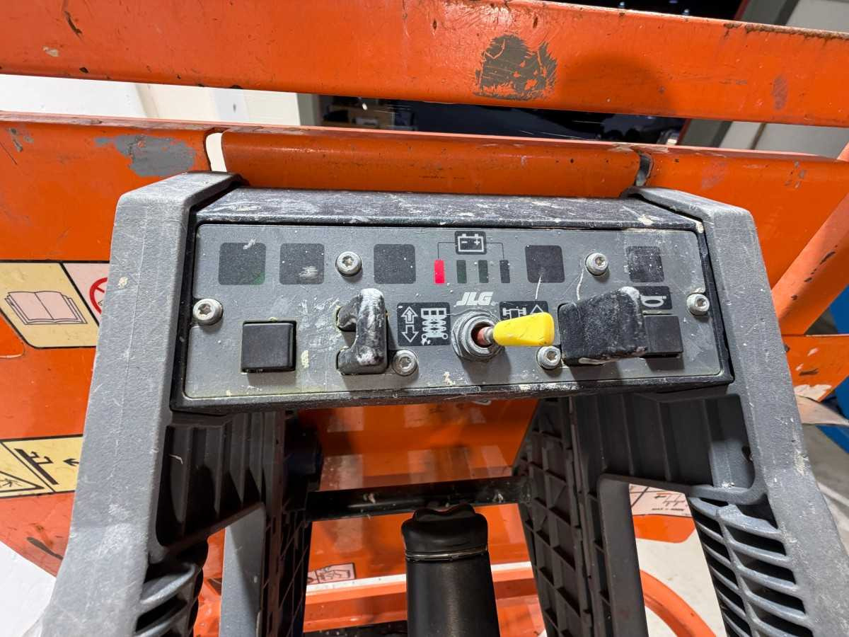 Plataforma aérea JLG - 2013 - 1930ES - AERIAL PLATFORM: foto 15 Plataforma aérea JLG - 2013 - 1930ES - AERIAL PLATFORM: foto 15