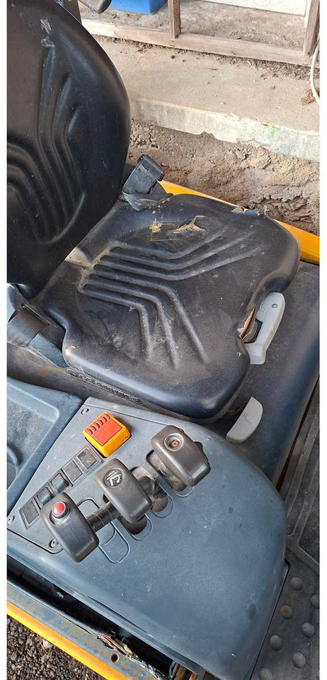 JUNGHEINRICH - EFG 218K - 2006 - FORKLIFT - Empilhadeira: foto 4 JUNGHEINRICH - EFG 218K - 2006 - FORKLIFT - Empilhadeira: foto 4