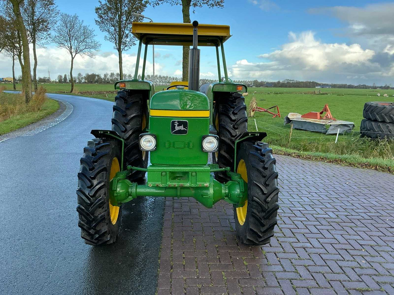 John Deere 2030S - Trator: foto 4 John Deere 2030S - Trator: foto 4