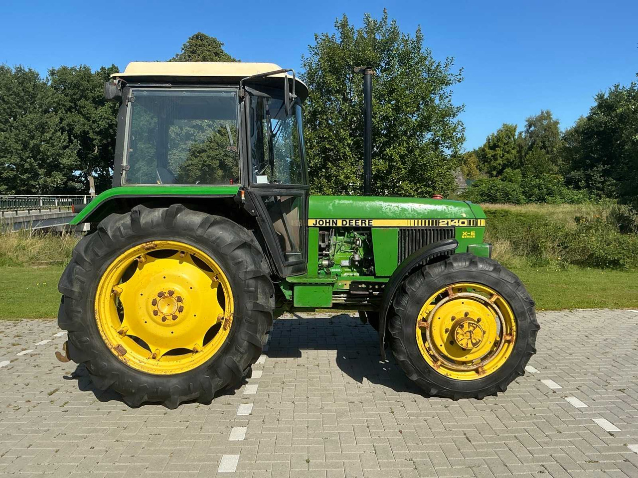John Deere 2140 - Trator: foto 5 John Deere 2140 - Trator: foto 5