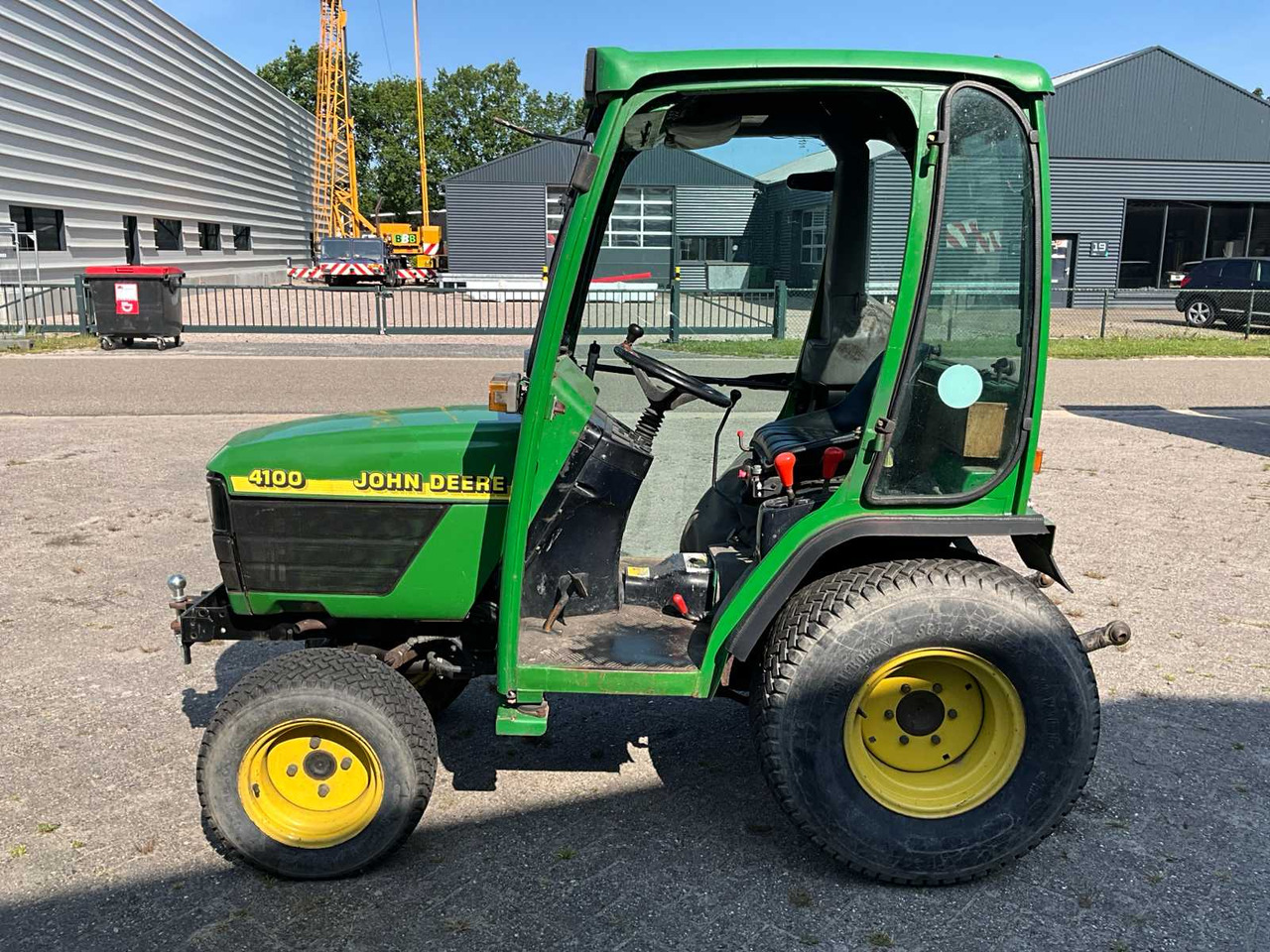 John Deere 4100 - Mini trator: foto 4 John Deere 4100 - Mini trator: foto 4