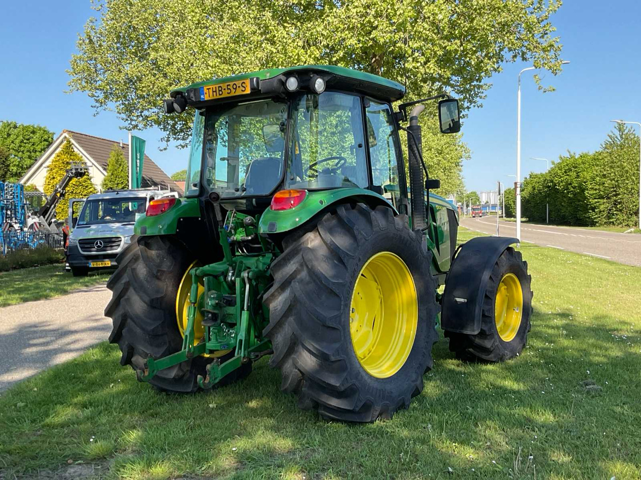 John Deere 5100M - Trator: foto 4 John Deere 5100M - Trator: foto 4