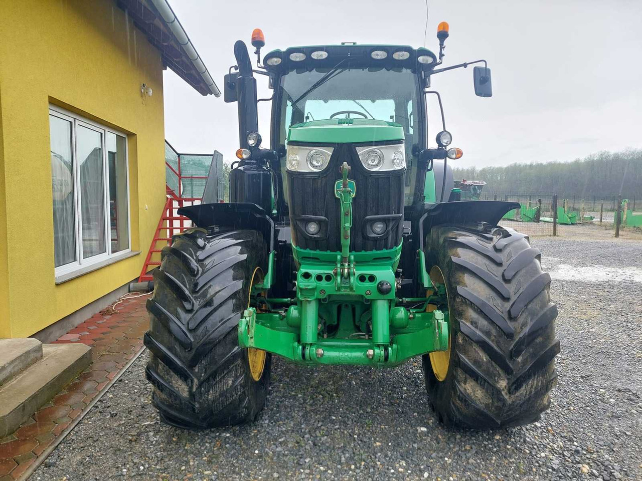 John Deere 6195R - Trator: foto 2 John Deere 6195R - Trator: foto 2