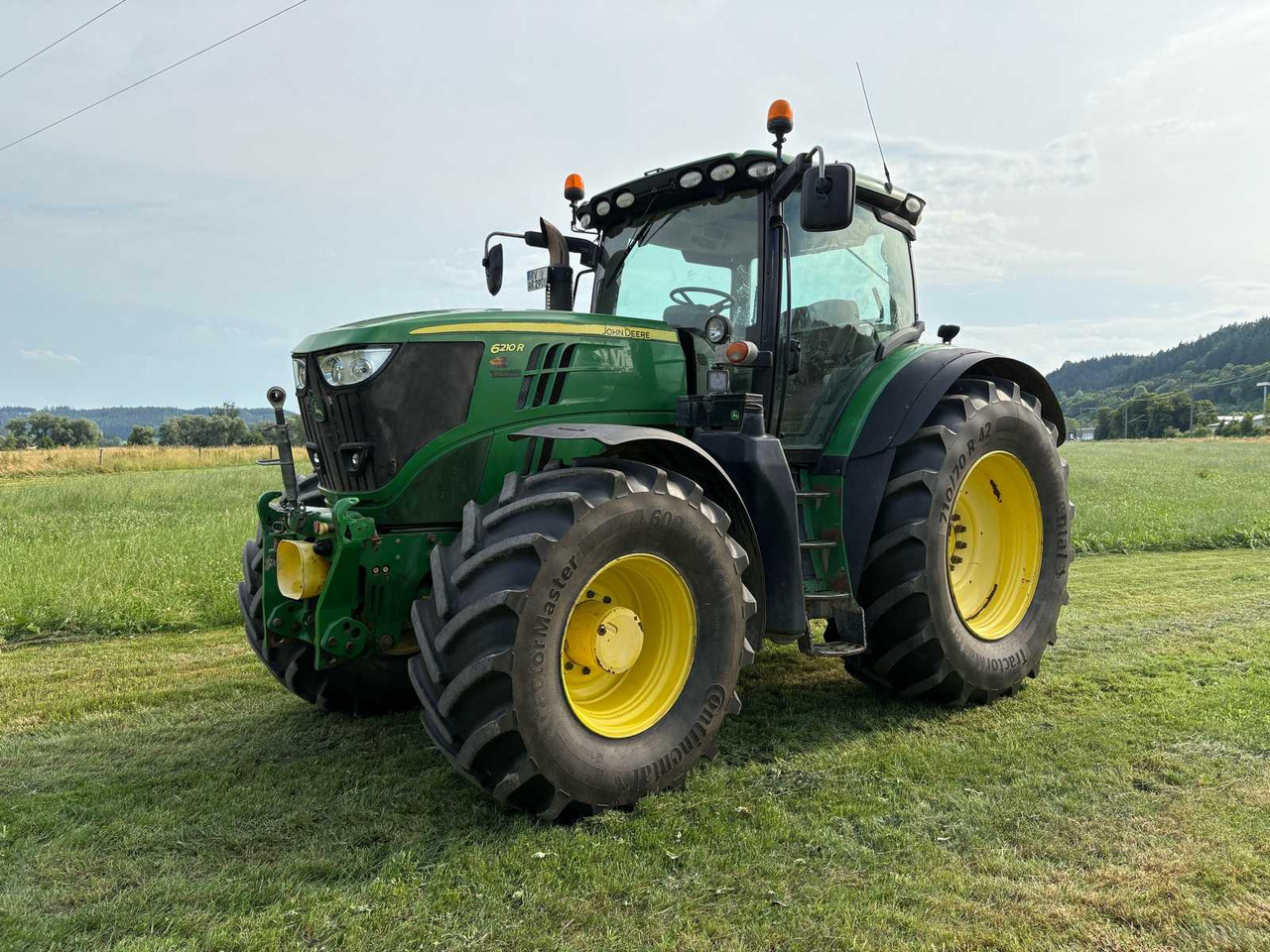 John Deere 6210R - Trator: foto 1 John Deere 6210R - Trator: foto 1