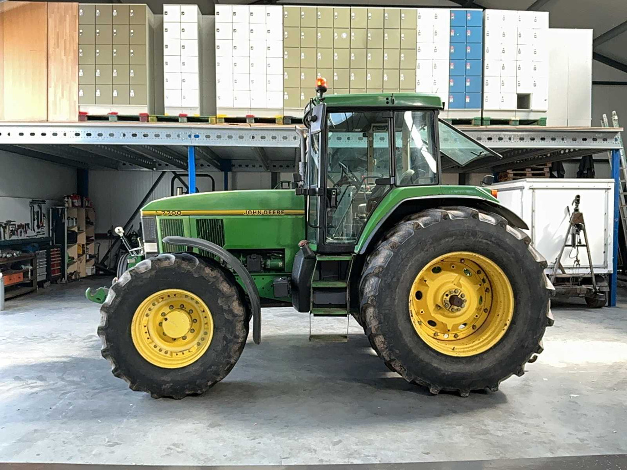 John Deere 7700 - Trator: foto 2 John Deere 7700 - Trator: foto 2