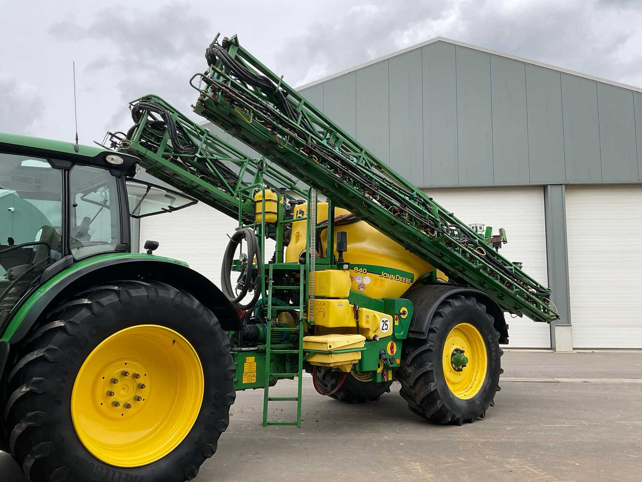 John Deere 840 - Pulverizador agricola: foto 1 John Deere 840 - Pulverizador agricola: foto 1