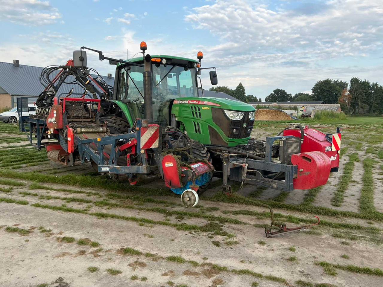 John deere 6105 M - Máquina para produção de feno: foto 1 John deere 6105 M - Máquina para produção de feno: foto 1