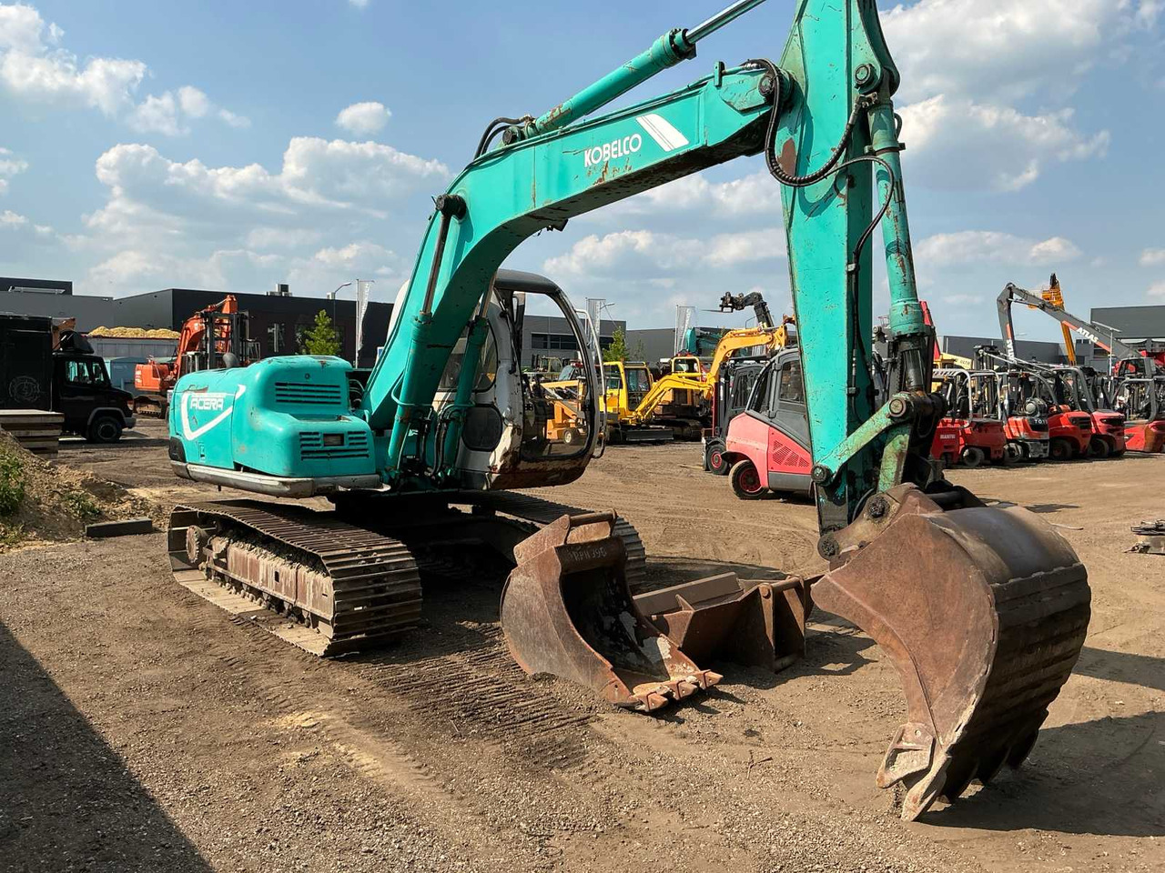 Kobelco SK100 - Escavadora de rastos: foto 5 Kobelco SK100 - Escavadora de rastos: foto 5