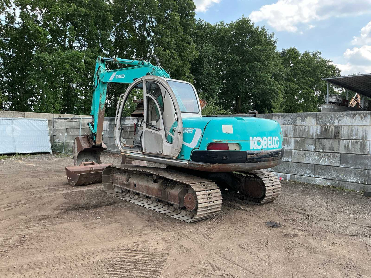 Kobelco SK100 - Escavadora de rastos: foto 3 Kobelco SK100 - Escavadora de rastos: foto 3