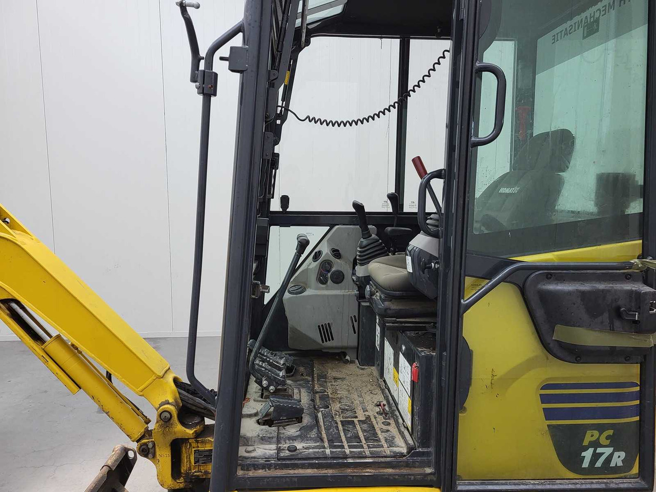 Komatsu PC 17R-S - Mini escavadeira: foto 5 Komatsu PC 17R-S - Mini escavadeira: foto 5