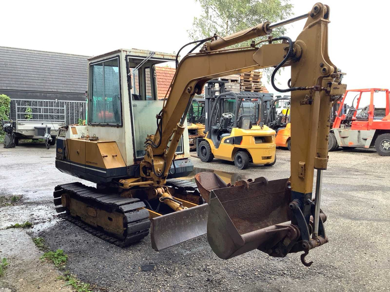 Komatsu pc30 - Mini escavadeira: foto 4 Komatsu pc30 - Mini escavadeira: foto 4
