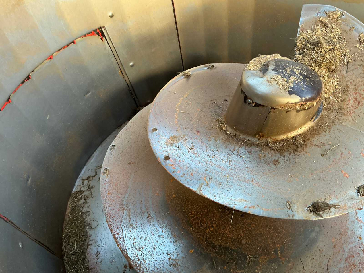Misturadora Alimentadora Kuhn Euvi85: foto 30