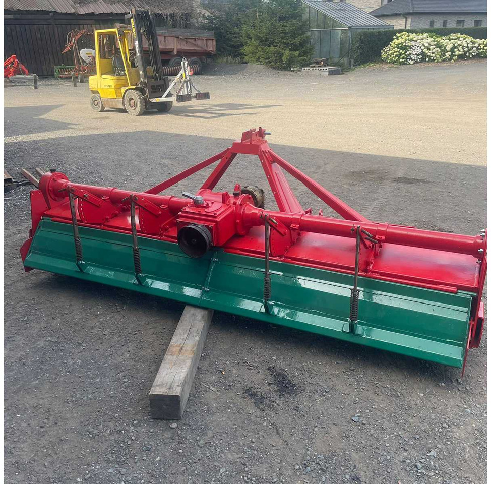 Kverneland K100 - V300 - Grade rotativa: foto 4 Kverneland K100 - V300 - Grade rotativa: foto 4