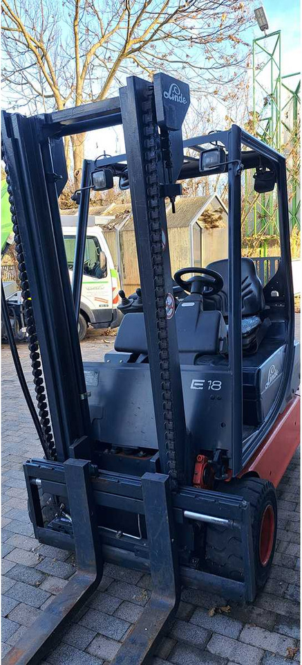 LINDE - E18C-02 - 2004 - FORKLIFT TRUCKS - Empilhadeira: foto 3 LINDE - E18C-02 - 2004 - FORKLIFT TRUCKS - Empilhadeira: foto 3