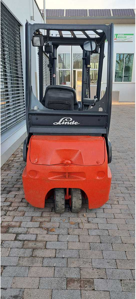 LINDE - E18C-02 - 2004 - FORKLIFT TRUCKS - Empilhadeira: foto 4 LINDE - E18C-02 - 2004 - FORKLIFT TRUCKS - Empilhadeira: foto 4